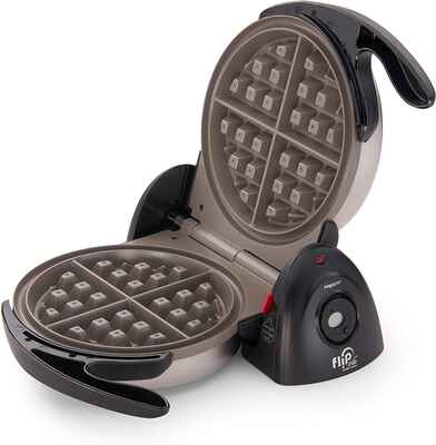 #4. Presto Dual Function Base Countdown Timer 03510 Ceramic FlipSide Belgian Mini Waffle Maker