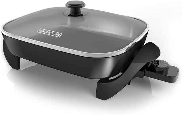 #6. BLACK+DECKER SK1215BC Easy to Use Tempered Glass Lid Family Sized Electric Skillet (Black)