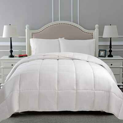 #7. SUPERIOR Full/Queen White Medium-Fill Weight All Season Comforter Bed Comforter