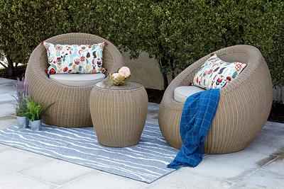 1. Quality Outdoor Living 65-517547 Wicker Plus Tan Cushions Aspen Patio Furniture Chat Set