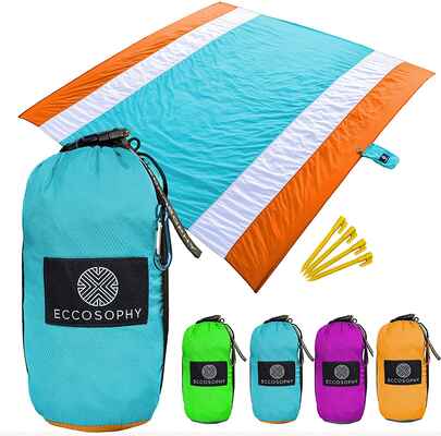 #2. ECCOSOPHY Lightweight Sand-Proof Beach Blanket Over-Sized Outdoor Heat-Resistant Beach Mat